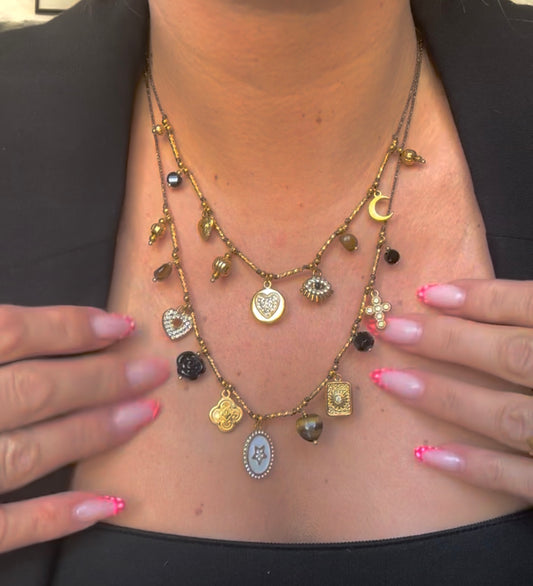Collier marron œil