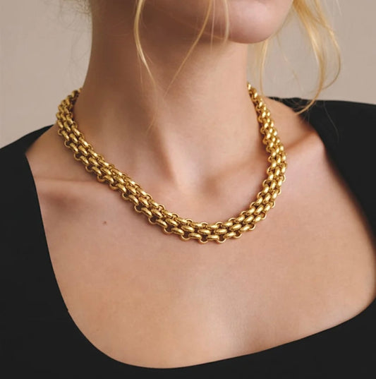 Collier Victoria